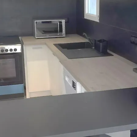 Pieds Dans L'eau - La Crique Aux Tortues * Zonza